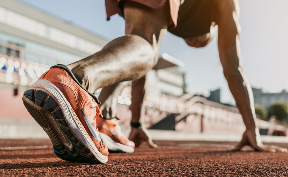 Runner getting ready to sprint